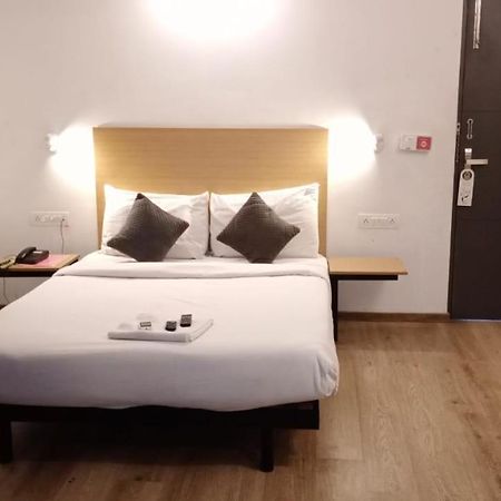 Hotel Amrita チェンナイ エクステリア 写真